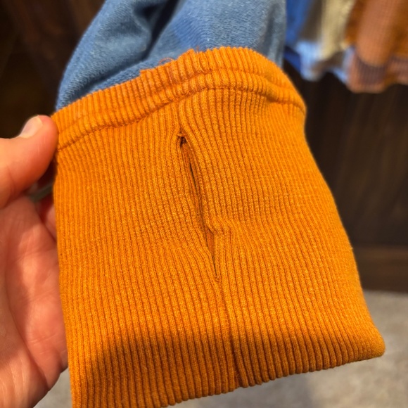 Oli & Hali sweatshirt - Picture 4 of 4